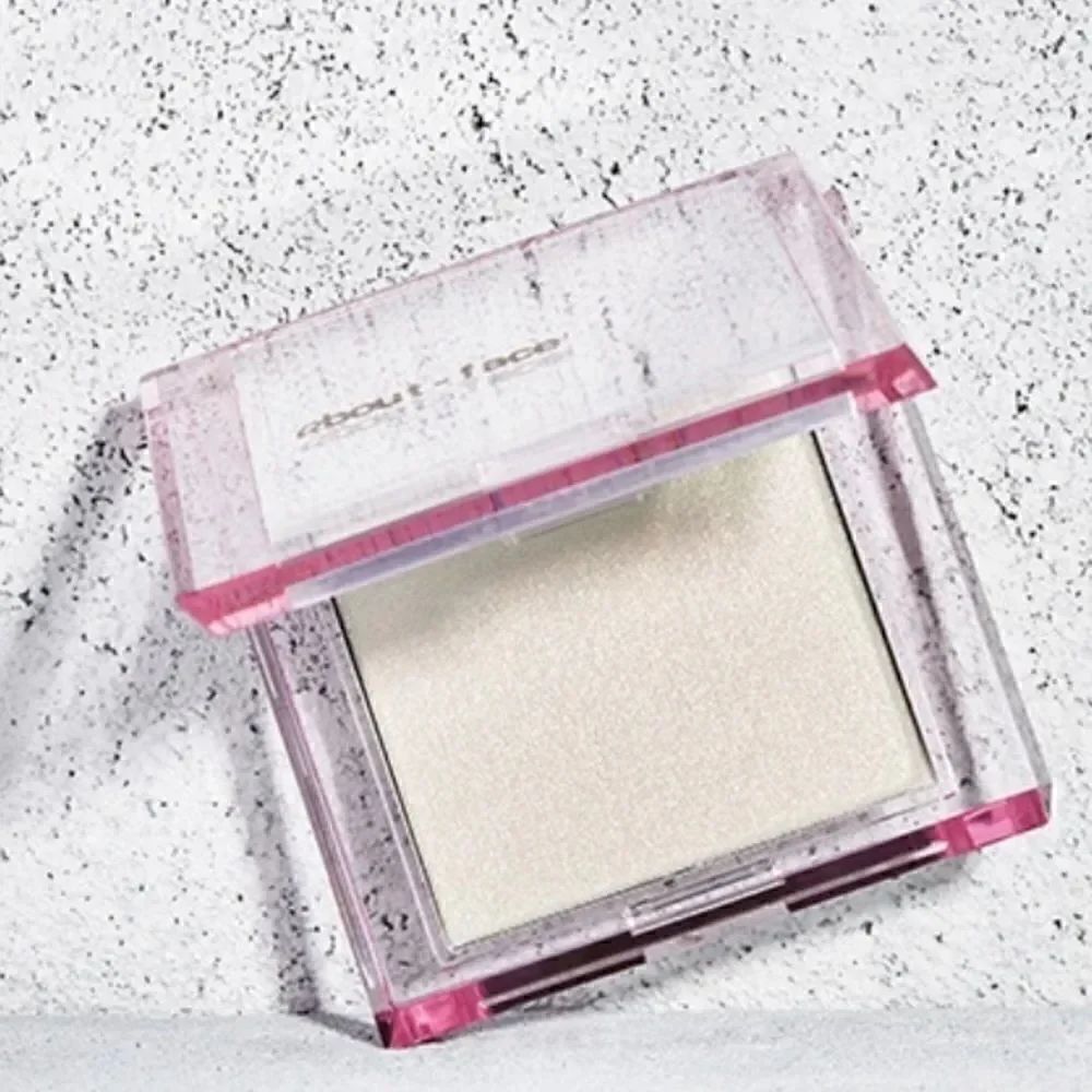 Light Lock Powder Pressed High Beam Powder NEW